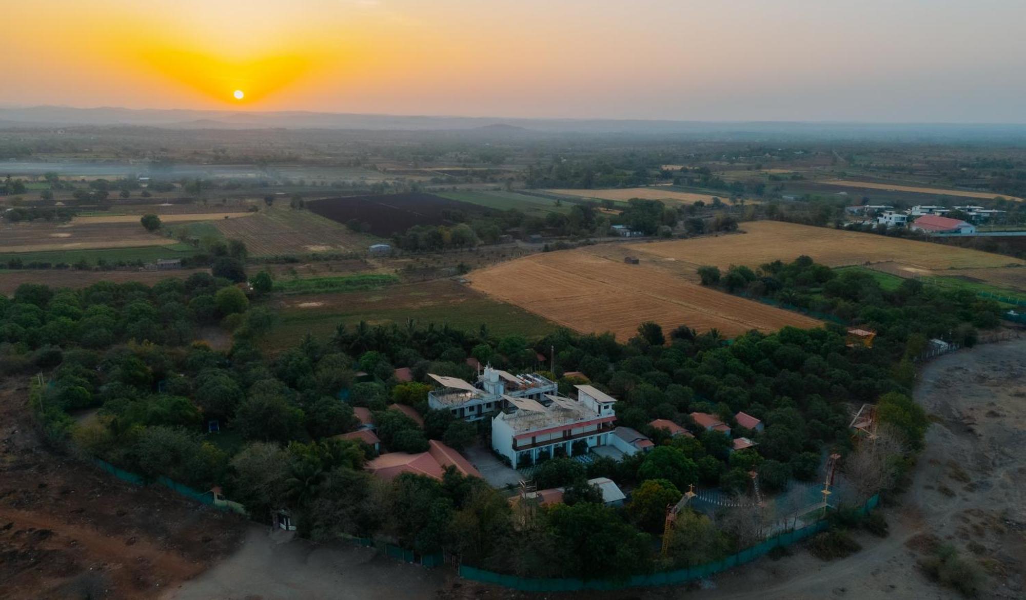 Daksh Resort And Amusement Park Sasan Gir Exterior foto