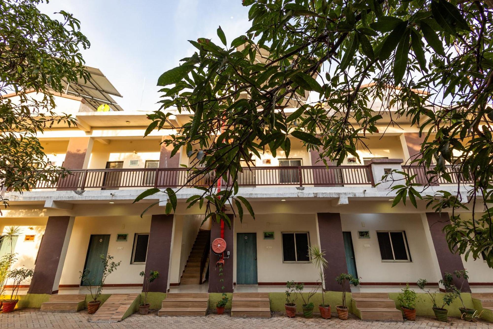 Daksh Resort And Amusement Park Sasan Gir Exterior foto